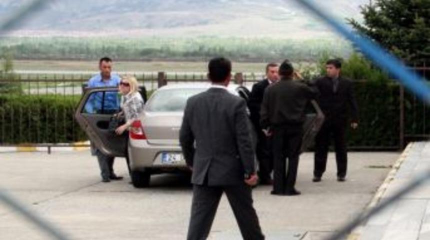 T&uuml;mgeneral Turgut G&ouml;zaltına Alındı