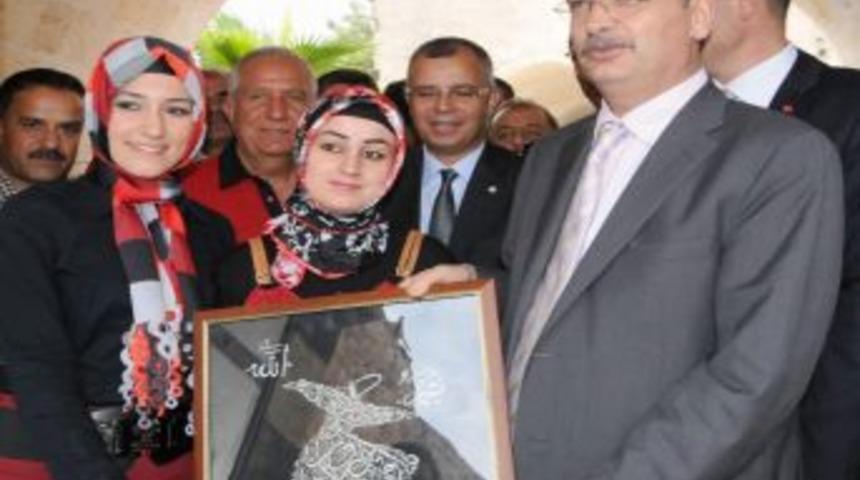 Şanlıurfalı Kadınların El Sanatları G&ouml;r&uuml;c&uuml;ye &Ccedil;ıktı