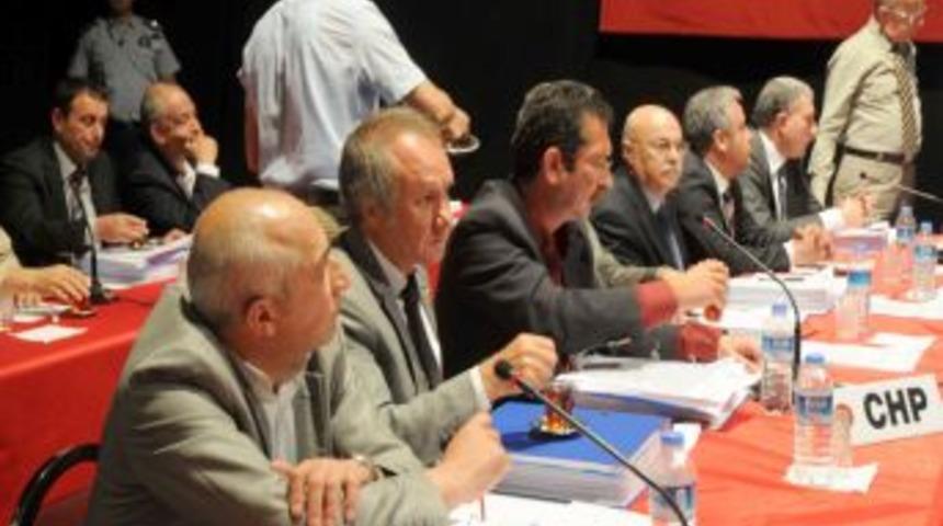 CHP&rsquo;liler kavga etti, kararlar AK Parti ve MHP oylarıyla alındı
