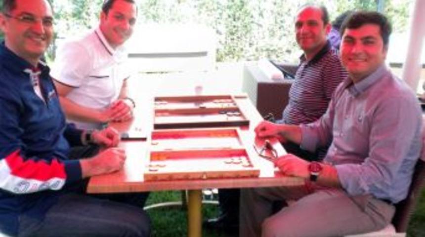 Balıkesir Gen&ccedil; İşadamlarından Kahvaltı Keyfi