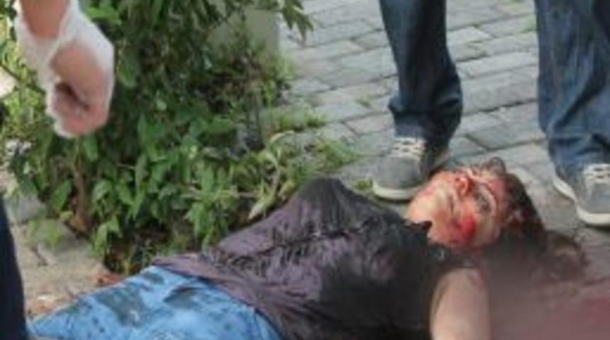 Belediye &ccedil;alışanı bı&ccedil;aklanarak &ouml;ld&uuml;r&uuml;ld&uuml;