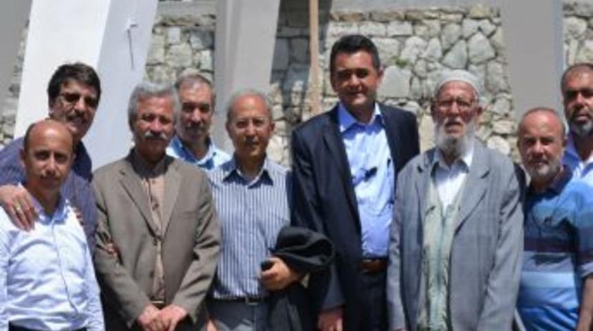 İskilipli Atıf Hoca Anıt Mezarı'nı ilk turist kafilesi ziyaret etti