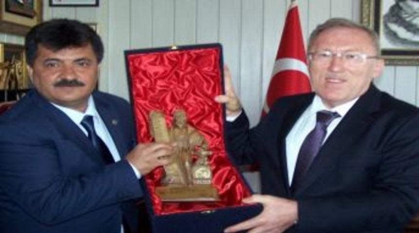 Bakan Yardımcısı Mercan, Eesob'yi Ziyaret Etti