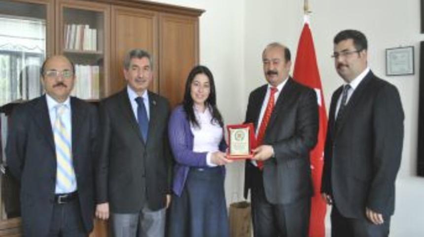 K&ouml;ylerinde Hazır Su Satılmayan &Ouml;ğrenciler Kapak Topladı