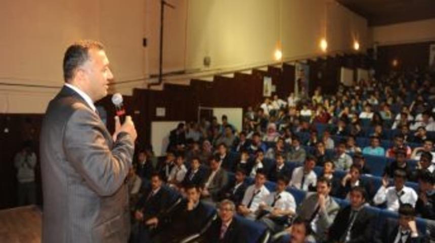 K&uuml;tahya'da 'gelecek İ&ccedil;in Okula Devam' Projesi