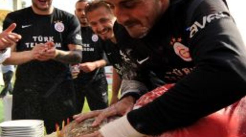 Galatasaray, Fenerbah&ccedil;e ma&ccedil;ının hazırlıklarına başladı