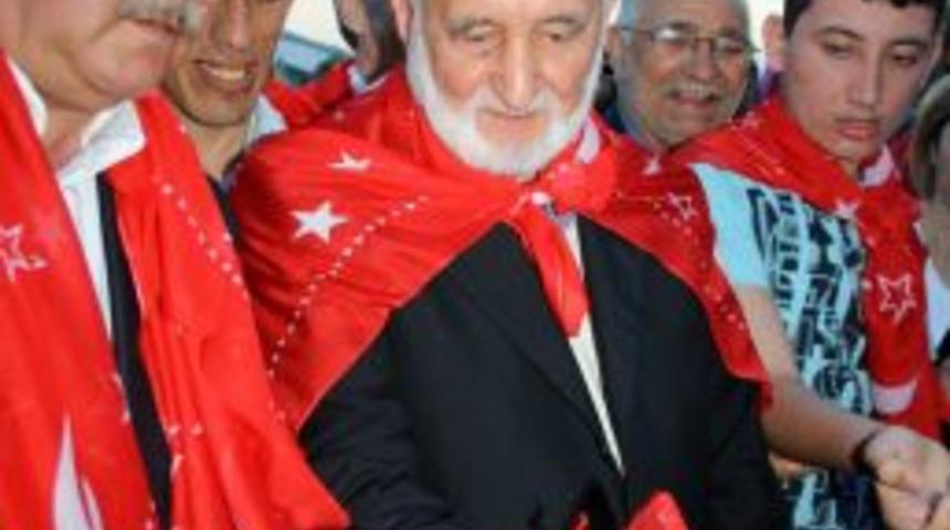 Askerlik hayali 85 yaşında ger&ccedil;ek oldu, g&ouml;zyaşlarını tutamadı