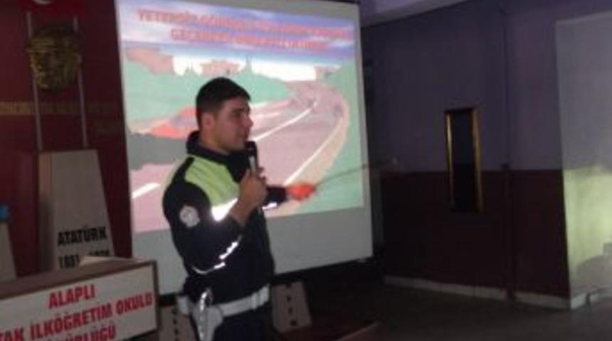 &Ccedil;atak İlk&ouml;ğretim Okulu &Ouml;ğrencilerine Trafik Eğitimi
