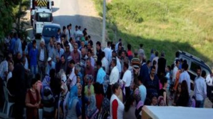 &Ccedil;ayırova'da Kentsel D&ouml;n&uuml;ş&uuml;m Protestosu