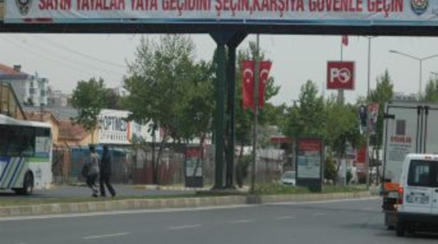 Afişler De Fayda Etmedi