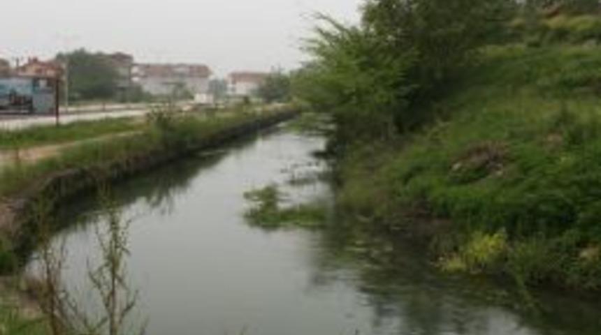 D&uuml;zce'de Sulama Kanallarında Hazırlık