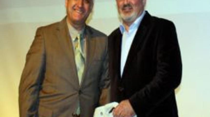 Polis Akademisi &Ouml;ğretim &Uuml;yesi Ayta&ccedil;, polis adaylarıyla buluştu