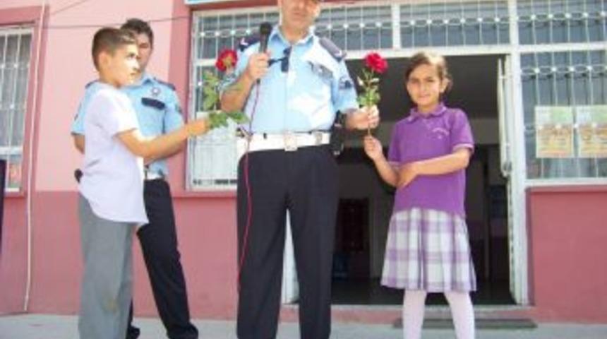 &Ouml;ğrencilere Trafik Kuralları Anlatıldı
