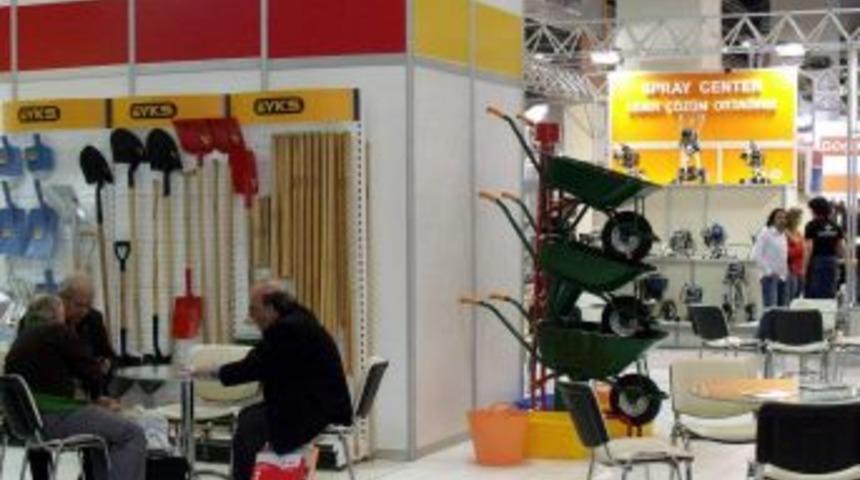 Salihli Tso, İstanbul'da İki Fuara Katıldı