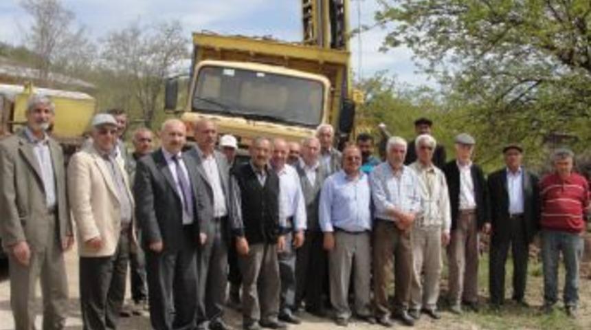 Su, Bir K&ouml;y&uuml;n Daha Y&uuml;z&uuml;n&uuml; G&uuml;ld&uuml;rd&uuml;