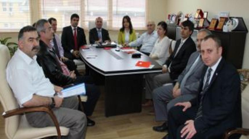 Aile Hekimleri Ve Kızılay 'şiddete Karşı' Bir Araya Geldi