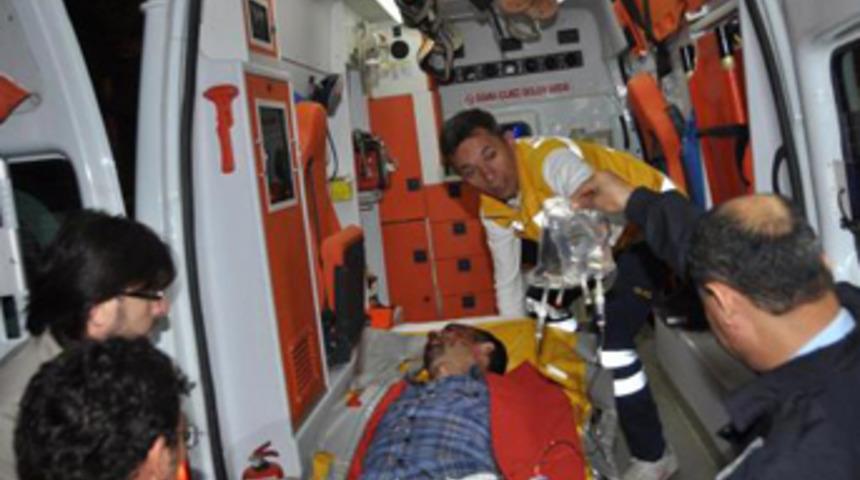 Evde yakaladığı hırsızı ağır yaraladı