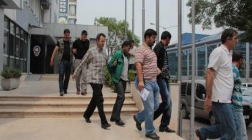 Sahte Hakim Ve Polis &Ccedil;etesi &Ccedil;&ouml;kertildi