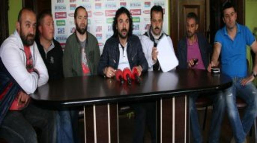 Trabzonspor&rsquo;da taraftardan Başkan Şener'e destek ve sitem