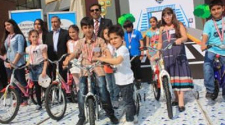 Forum Mersin&rsquo;de Trafik Haftası kutlandı...