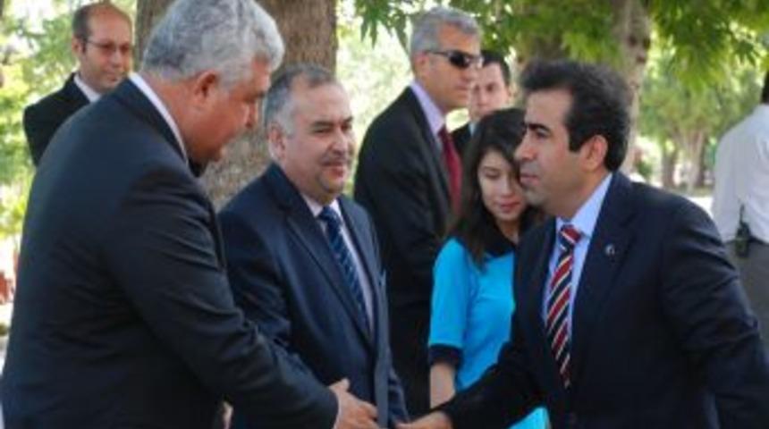 Vali G&uuml;zeloğlu Silifke'de