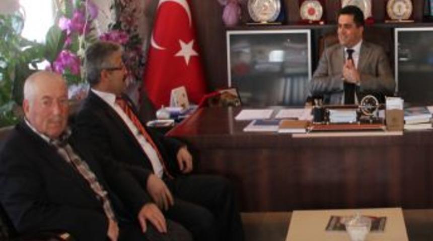 Şehit Aileleri ve Gazileri Derneği'nden Kuru'ya ziyaret