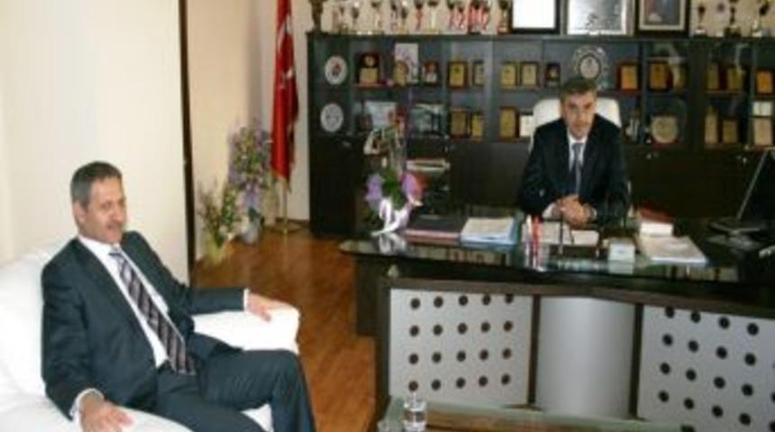 Sakarya'da  Şehir Merkezi'ne 80 Bin Ton Asfalt Atılacak
