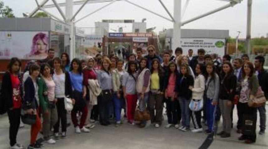 Alanya ve Malatyalı &ouml;ğrenciler, Ankara'yı gezdi