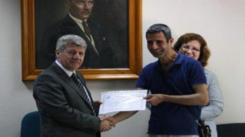 Veliler daha iyi anne baba olmak i&ccedil;in eğitimden ge&ccedil;ti