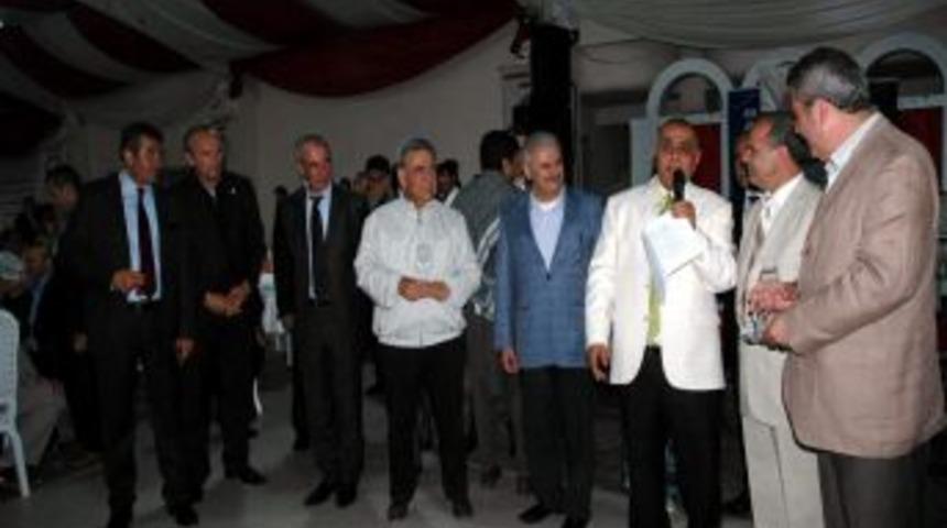 Anadolu Birliğinden 'anadolu Dostu' &Ouml;d&uuml;lleri Dağıtıldı