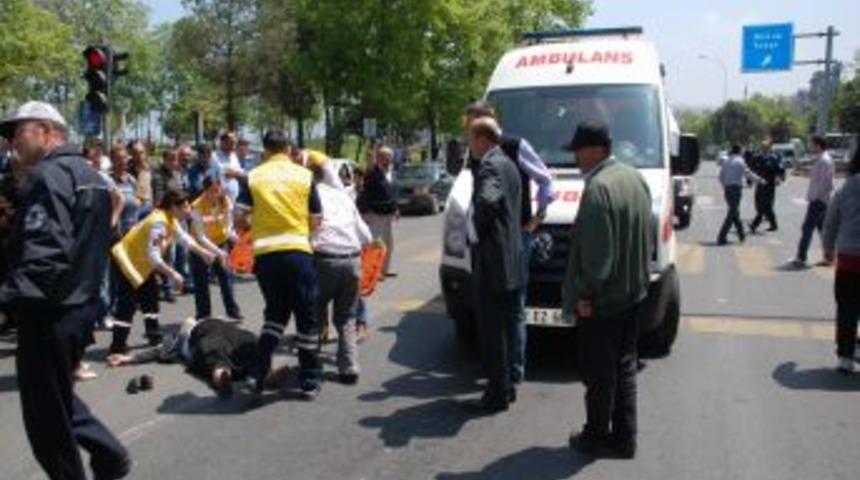 Otomobilin &Ccedil;arptığı Yaya Yaralandı