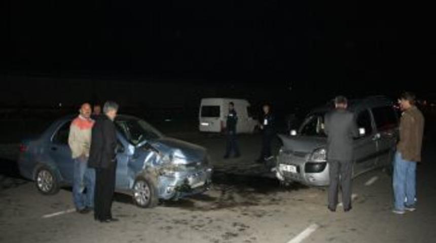 Vakfıkebir&rsquo;de trafik kazası: 5 yaralı