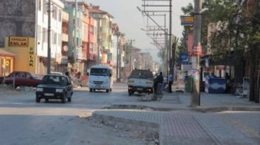 Kaldırım Yoldan Daha Geniş