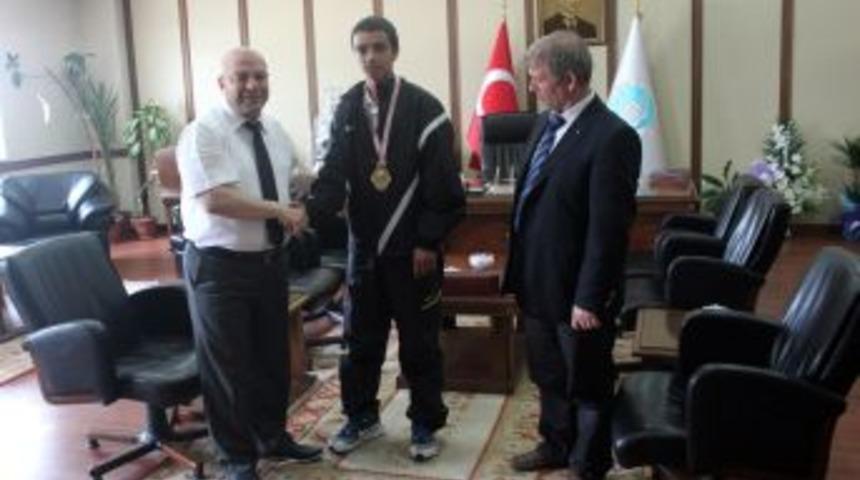 Beah'da 'altın' Sevinci