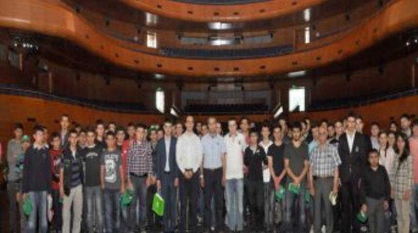 Konyalı 90 gen&ccedil;, Bursa Kent Konseyi'ni ziyaret etti