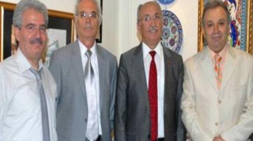 Antalya'da Sergi A&ccedil;acaklar