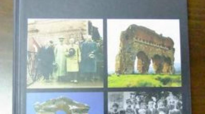 'aydın Tarihi' Akademisyenler Tarafından Kitaplaştırıldı