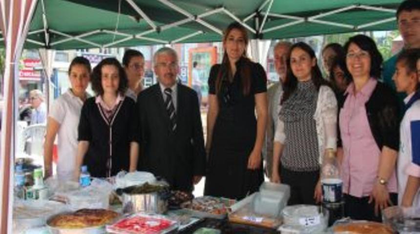 &Ccedil;aycuma'da Okul Yararına Kermes