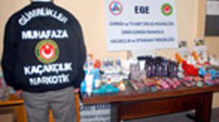 İzmir'de cinsel &uuml;r&uuml;n operasyonu