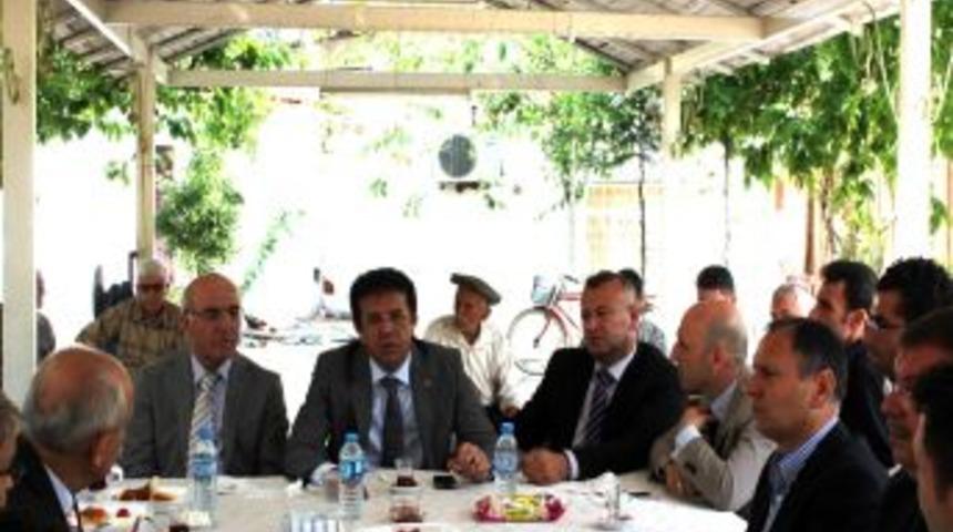 Zeybekci, Belediye Başkanları İle Bir Araya Geldi