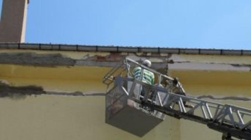 Belediye Hizmet Binasına Deprem Tadilatı