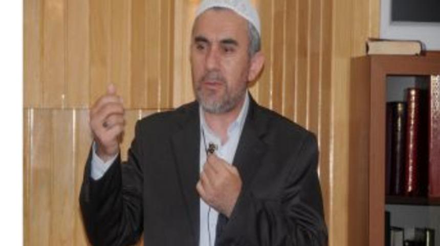 M&uuml;ft&uuml; Doğan: Camileri yeniden g&ouml;zden ge&ccedil;irmemiz gerekiyor