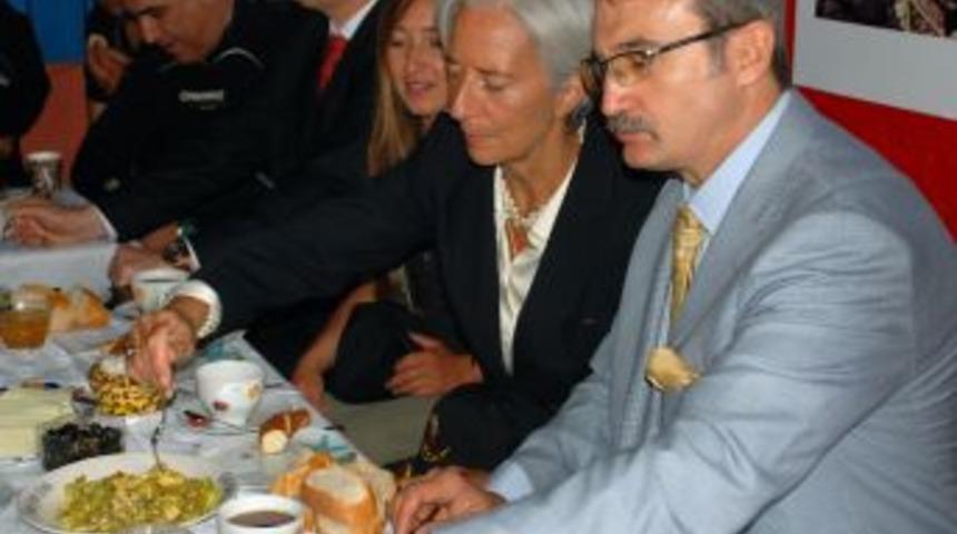 IMF Başkanı kredi notu sorusunu cevaplamadı