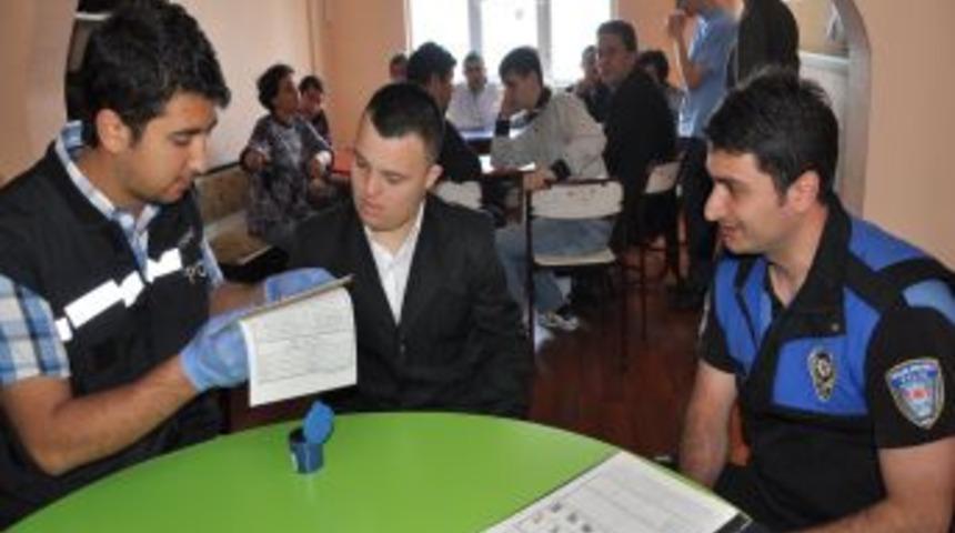 Kaybolan Engelli &Ccedil;ocuklar Parmak İzinden Bulunacak