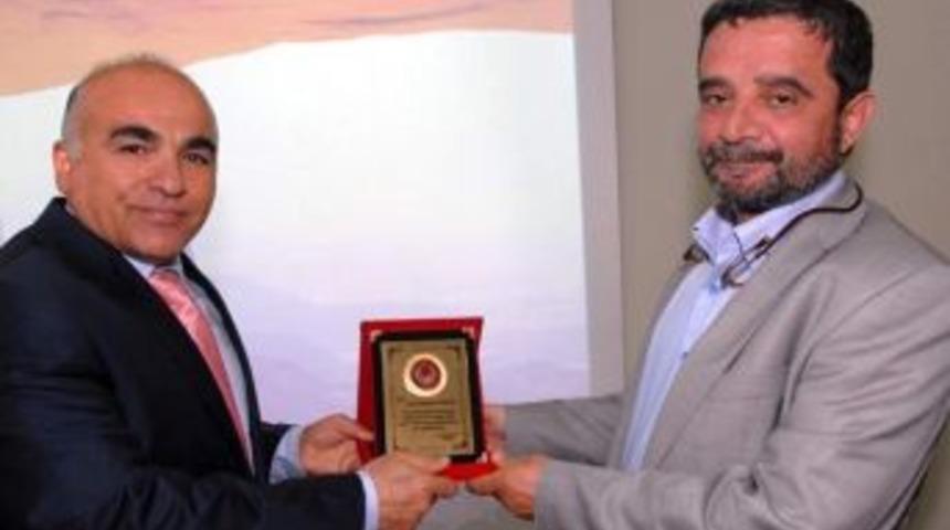 Sd&uuml;'de 't&uuml;rkiye'nin Yeni Anayasa Ufku' Konferansı