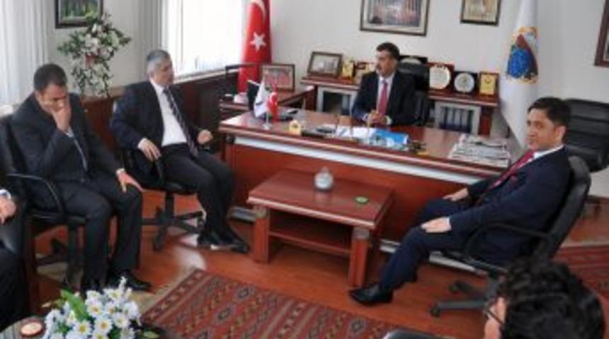 Kelkit Fak&uuml;lte İstiyor