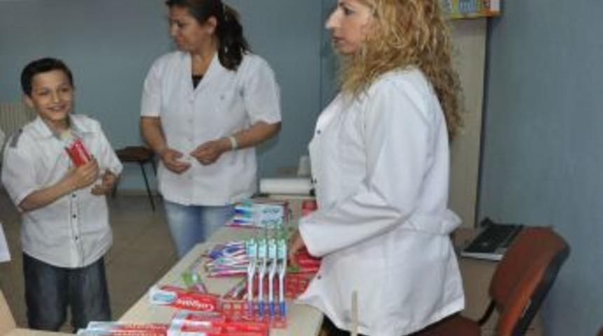Diyarbakır'da &Ccedil;ocuklara Ağız Ve Diş Sağlığı Semineri