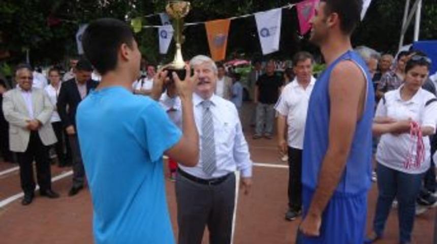 Sokak Basketbolu Turnuvasına Yoğun İlgi