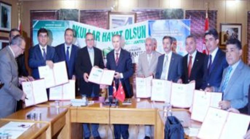 Okullar artık &ouml;ğrencileri yanı sıra kursiyer de yetiştirecek