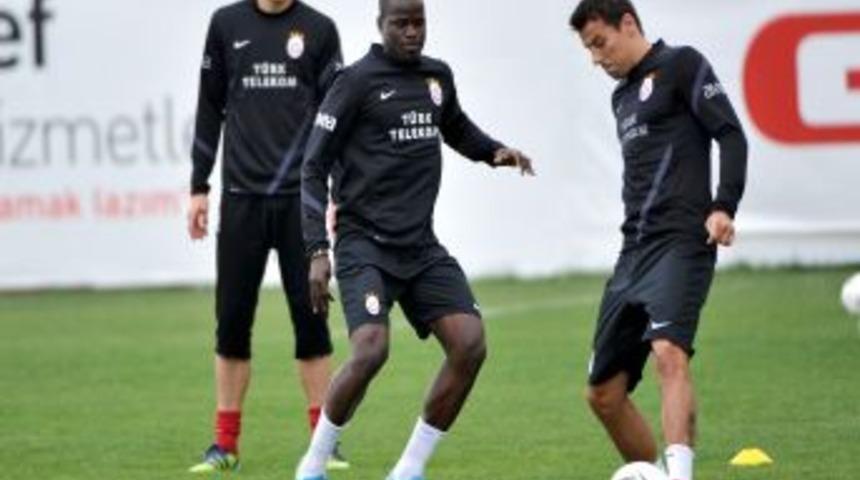 Galatasaray'da Fenerbah&ccedil;e ma&ccedil;ı hazırlıkları s&uuml;r&uuml;yor